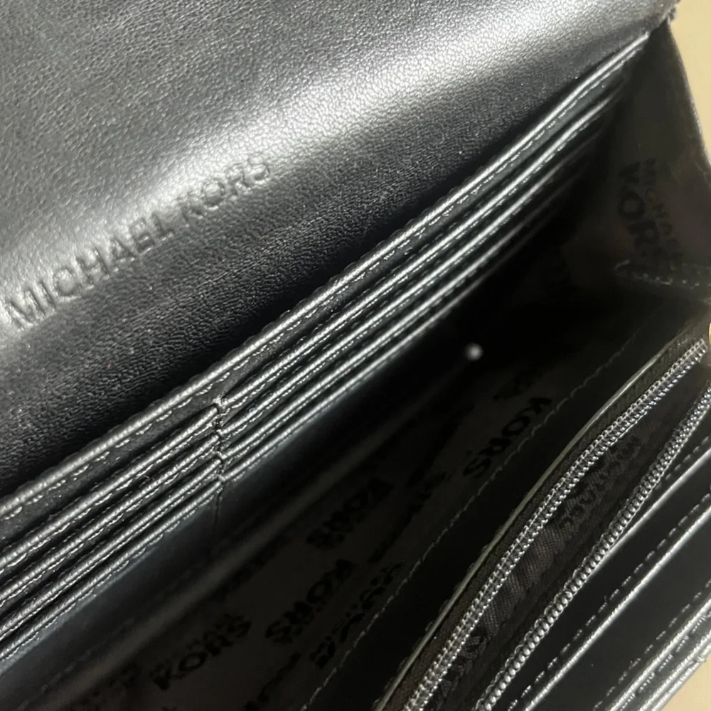 Michael Kors Quilted Black Wallet - Picture 5 of 15